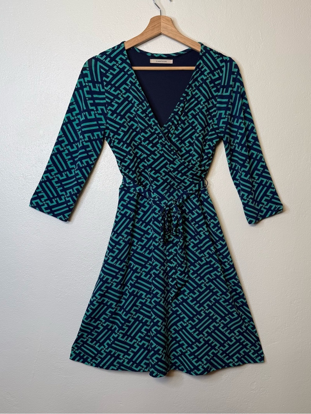 41 Hawthorn Renesme Jersey Faux Wrap Dress Blue Geo Print Women's Size Medium